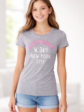 Aéropostale 34th St NYC Short Sleeved Gray T-shirt Girls XL